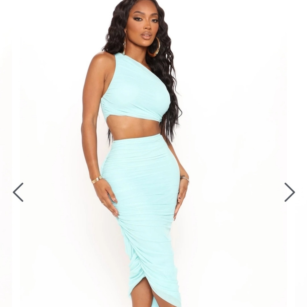 TWO PIECE SET